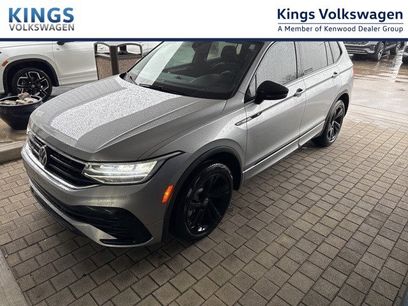 Certified 2023 Volkswagen Tiguan SE R-Line