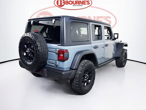 Used 2024 Jeep Wrangler Unlimited image 9