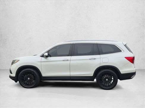 Used 2017 Honda Pilot Elite image 9
