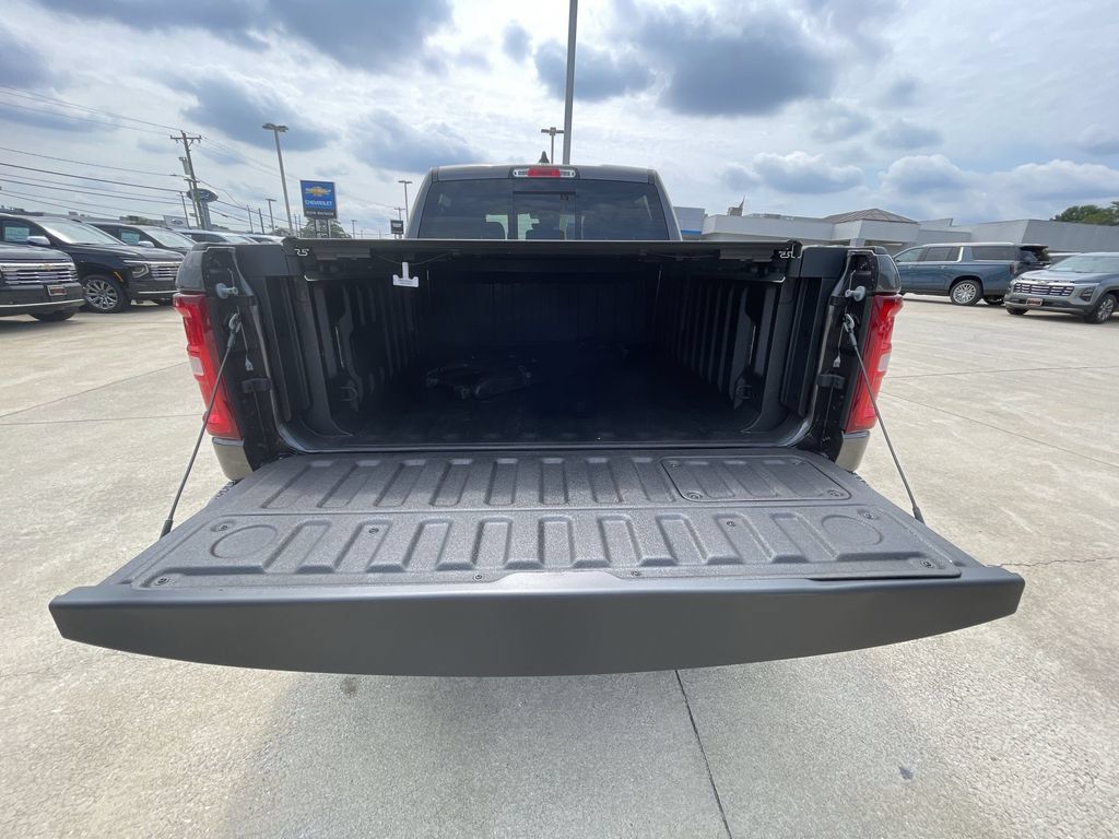 Used 2026 RAM 1500 Laramie AWD/4WD image 27