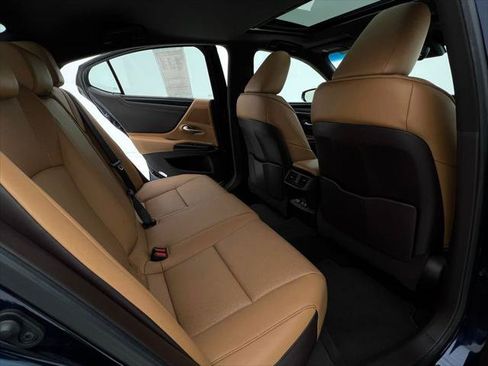 Certified 2021 Lexus ES 350 w/ Premium Package FWD image 17