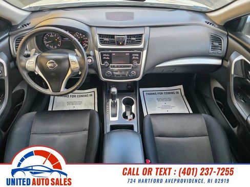Used 2017 Nissan Altima 2.5 SR w/ Midnight Edition Package image 14