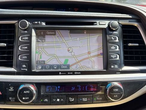 Used 2019 Toyota Highlander Limited Platinum image 64