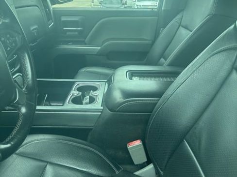 Used 2018 Chevrolet Silverado 1500 LT w/ All Star Edition RWD image 12