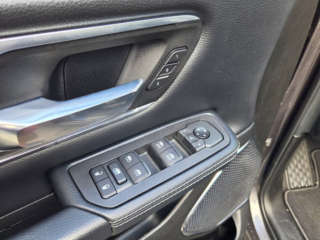 Used 2026 RAM 1500 Laramie AWD/4WD image 28