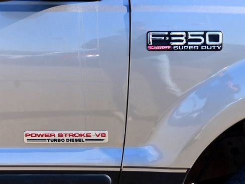 Used 2004 Ford F350 Lariat image 7