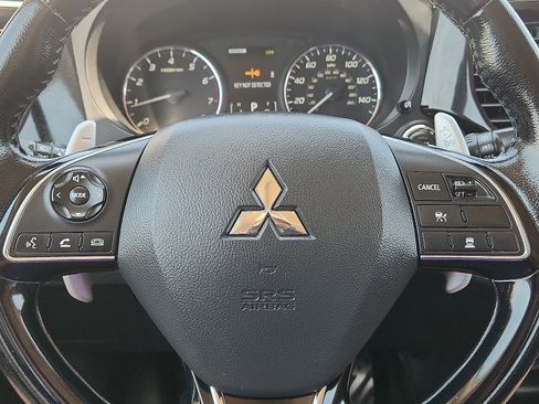 Used 2016 Mitsubishi Outlander GT AWD/4WD image 19