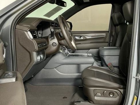 Used 2022 GMC Yukon Denali RWD image 10