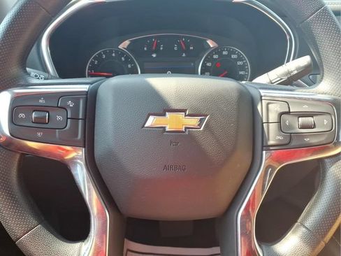 Used 2025 Chevrolet Blazer LT FWD image 15