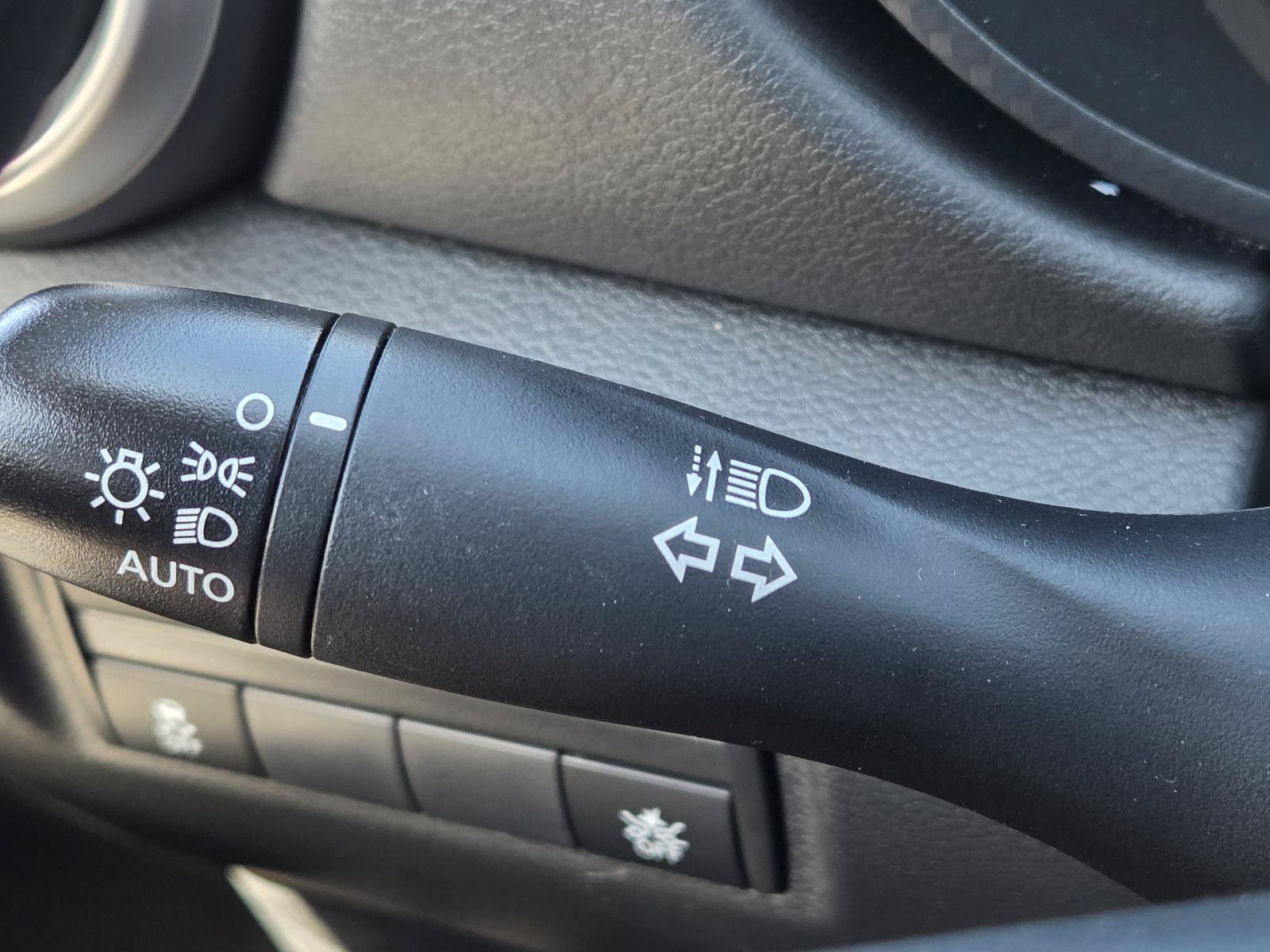 Used 2024 Nissan Versa S w/ S Plus Package FWD image 27
