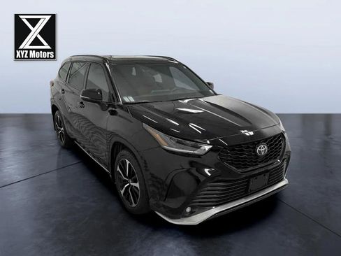 Used 2022 Toyota Highlander XSE image 7