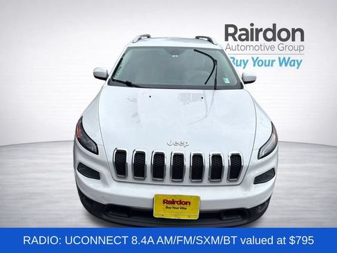 Used 2015 Jeep Cherokee Latitude FWD image 2
