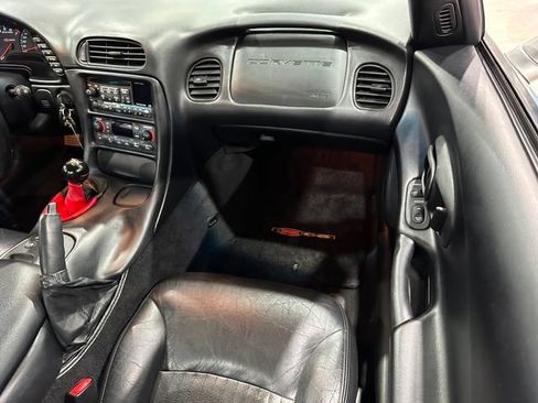 Used 2001 Chevrolet Corvette Z06 RWD image 11
