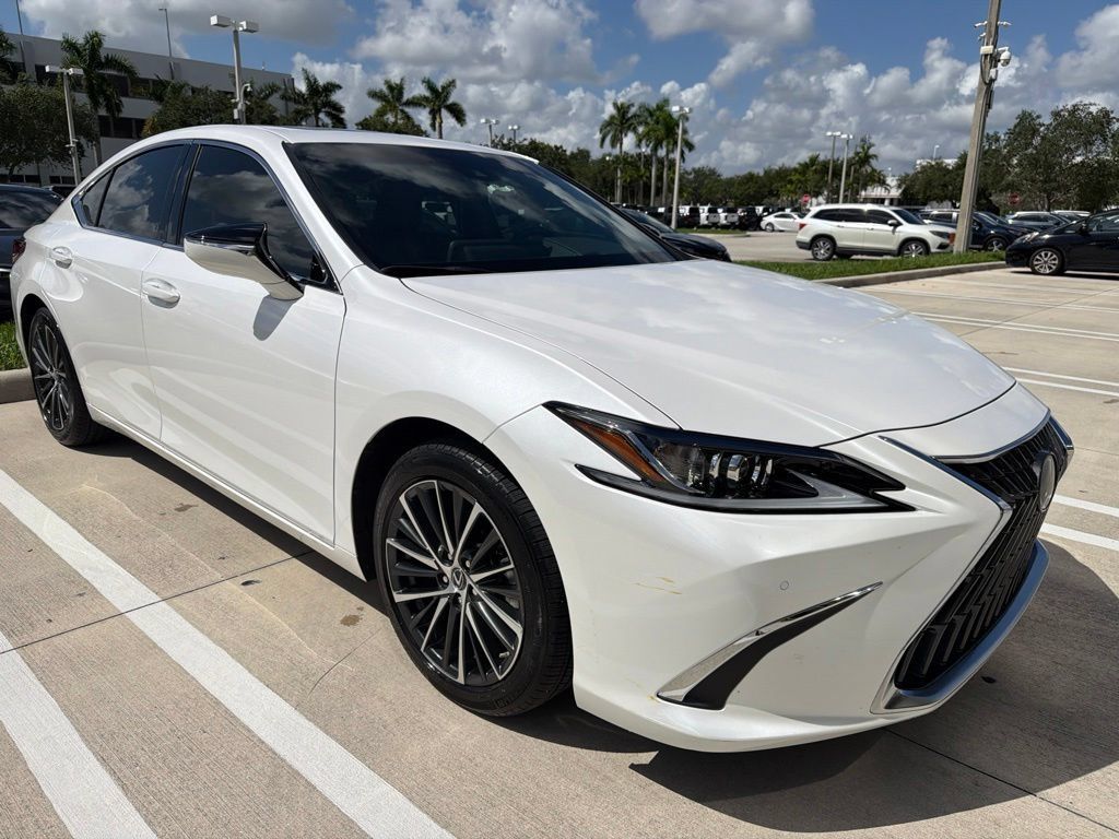 Used 2025 Lexus ES 350 w/ Premium Package FWD image 10