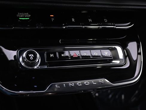 New 2025 Lincoln Corsair AWD w/ Equipment Group 101A image 31