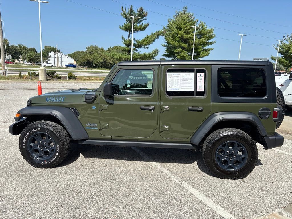 Used 2023 Jeep Wrangler Unlimited AWD/4WD image 5