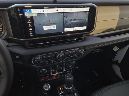 New 2026 Jeep Gladiator Mojave AWD/4WD image 17