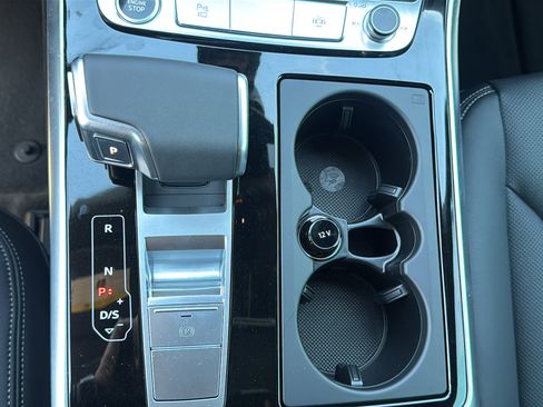 New 2026 Audi Q8 Premium Plus image 21