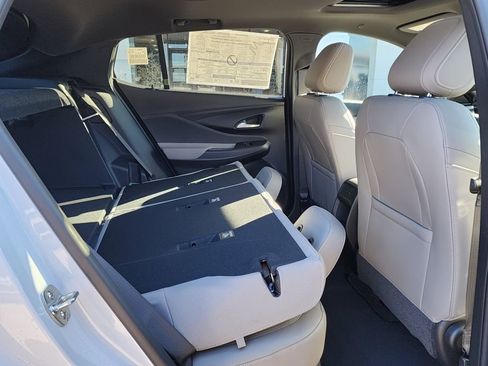 New 2026 Buick Envista Avenir FWD image 43