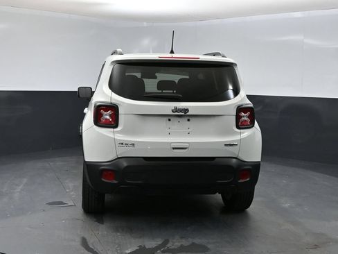 Used 2021 Jeep Renegade Latitude AWD/4WD image 4