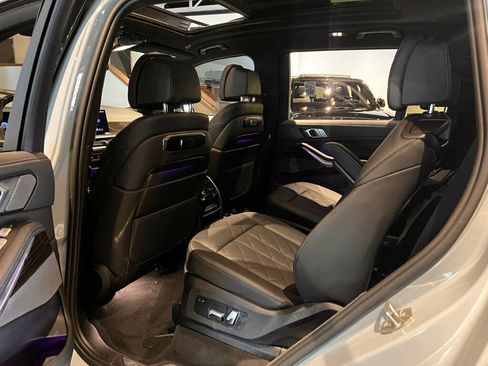 Used 2024 BMW X7 xDrive40i w/ M Sport Package AWD/4WD image 23