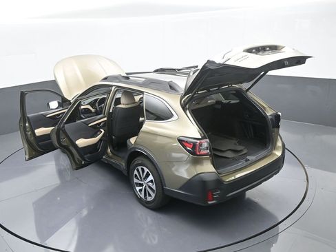 Used 2021 Subaru Outback Premium image 66