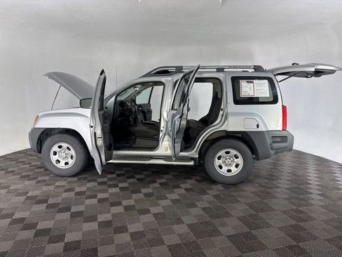 Used 2015 Nissan Xterra X image 11