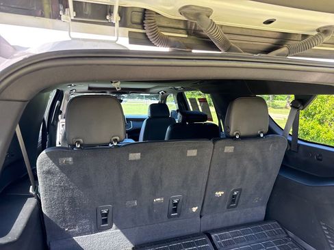 Used 2023 Chevrolet Suburban High Country AWD/4WD image 49
