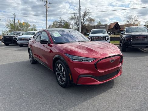 Used 2021 Ford Mustang Mach-E Premium image 7