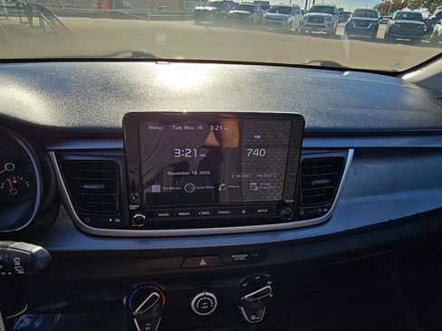 Used 2021 Kia Rio S image 27