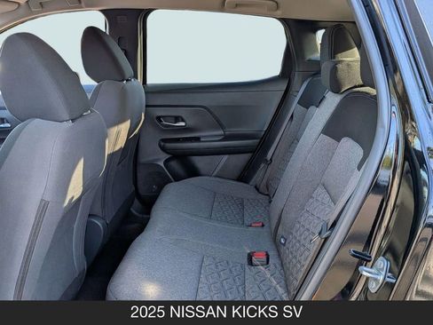 Used 2025 Nissan Kicks SV AWD/4WD image 15