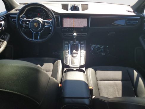 Used 2021 Porsche Macan image 10