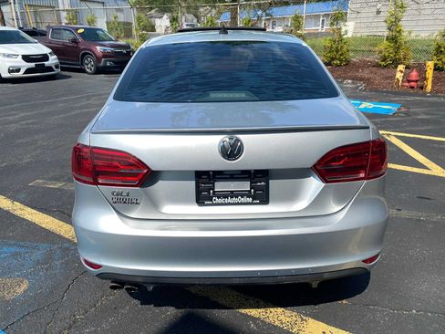 Used 2014 Volkswagen Jetta GLI Autobahn FWD image 12