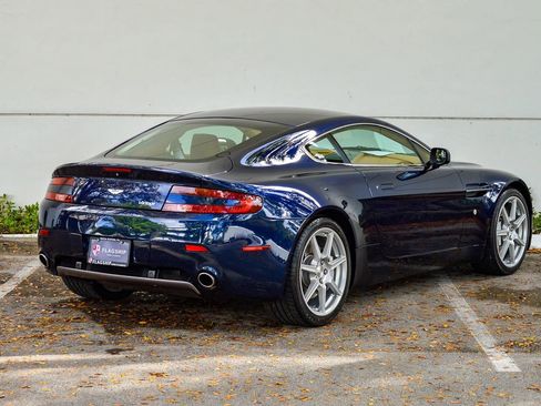 Used 2008 Aston Martin V8 Vantage Coupe image 16