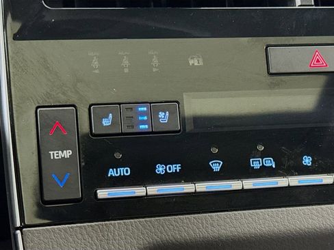 Used 2021 Toyota Avalon Limited w/ Advanced Safety Package image 22