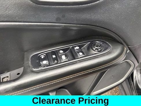 Used 2018 Jeep Compass Latitude FWD image 14
