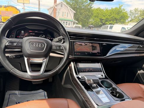 Used 2021 Audi Q8 Prestige w/ Prestige Package AWD/4WD image 14