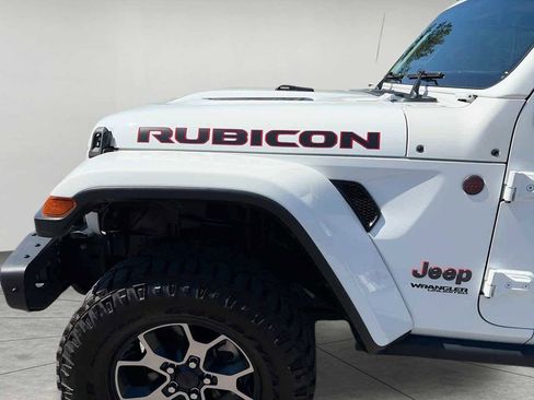 Used 2019 Jeep Wrangler Unlimited Rubicon w/ Dual Top Group AWD/4WD image 8