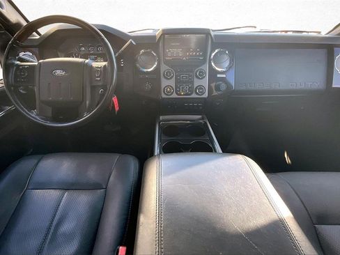 Used 2016 Ford F250 Platinum w/ FX4 Off-Road Package image 9