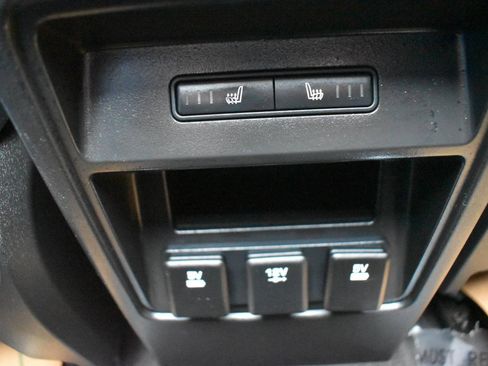 Used 2017 Land Rover Discovery Sport HSE image 22