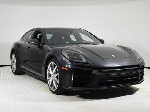 Certified 2024 Porsche Panamera image 9