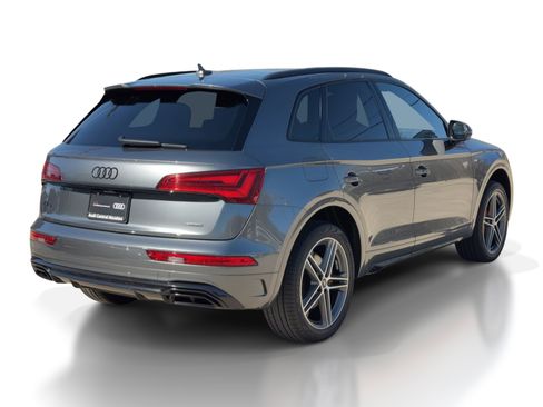 Certified 2025 Audi Q5 e Premium Plus w/ Premium Plus Package image 9