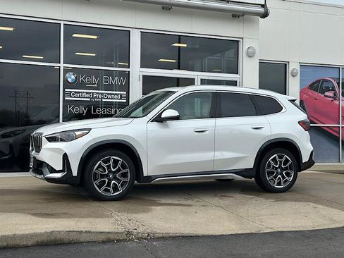 Certified 2025 BMW X1 xDrive28i w/ Premium Package image 5
