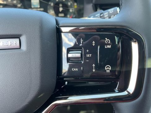 Used 2026 Land Rover Range Rover Evoque Dynamic SE image 19