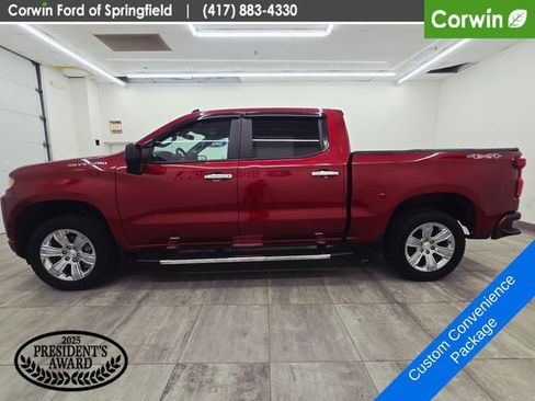 Used 2020 Chevrolet Silverado 1500 Custom w/ Custom Value Package AWD/4WD image 2