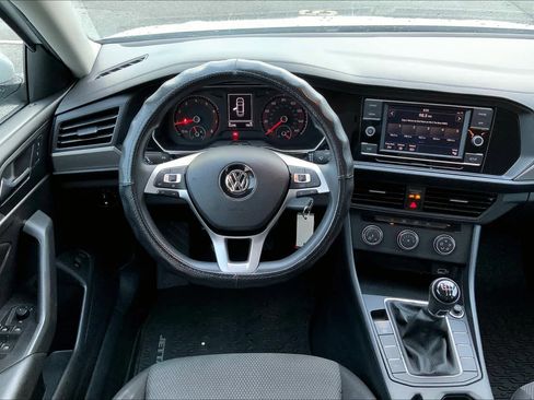 Used 2019 Volkswagen Jetta S image 5