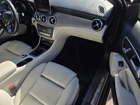 Used 2020 Mercedes-Benz GLA 250 image 7