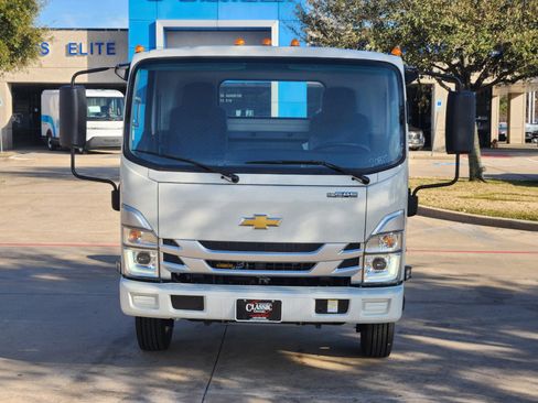 New 2024 Chevrolet Low Cab Forward image 8