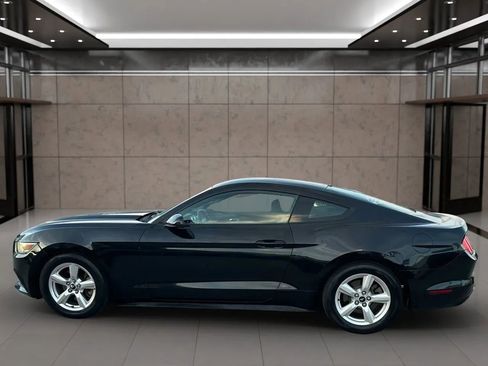 Used 2015 Ford Mustang Coupe RWD image 11