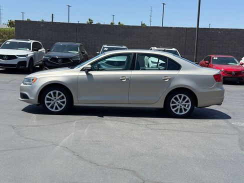 Used 2013 Volkswagen Jetta SE FWD image 7